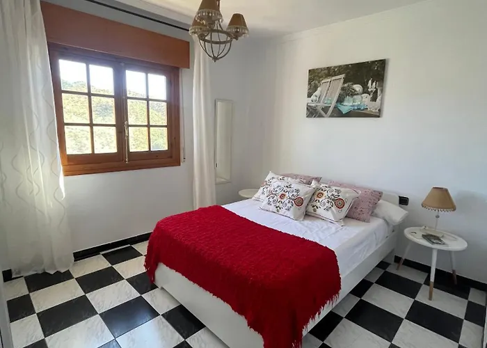 El Coronel Villa Itrabo